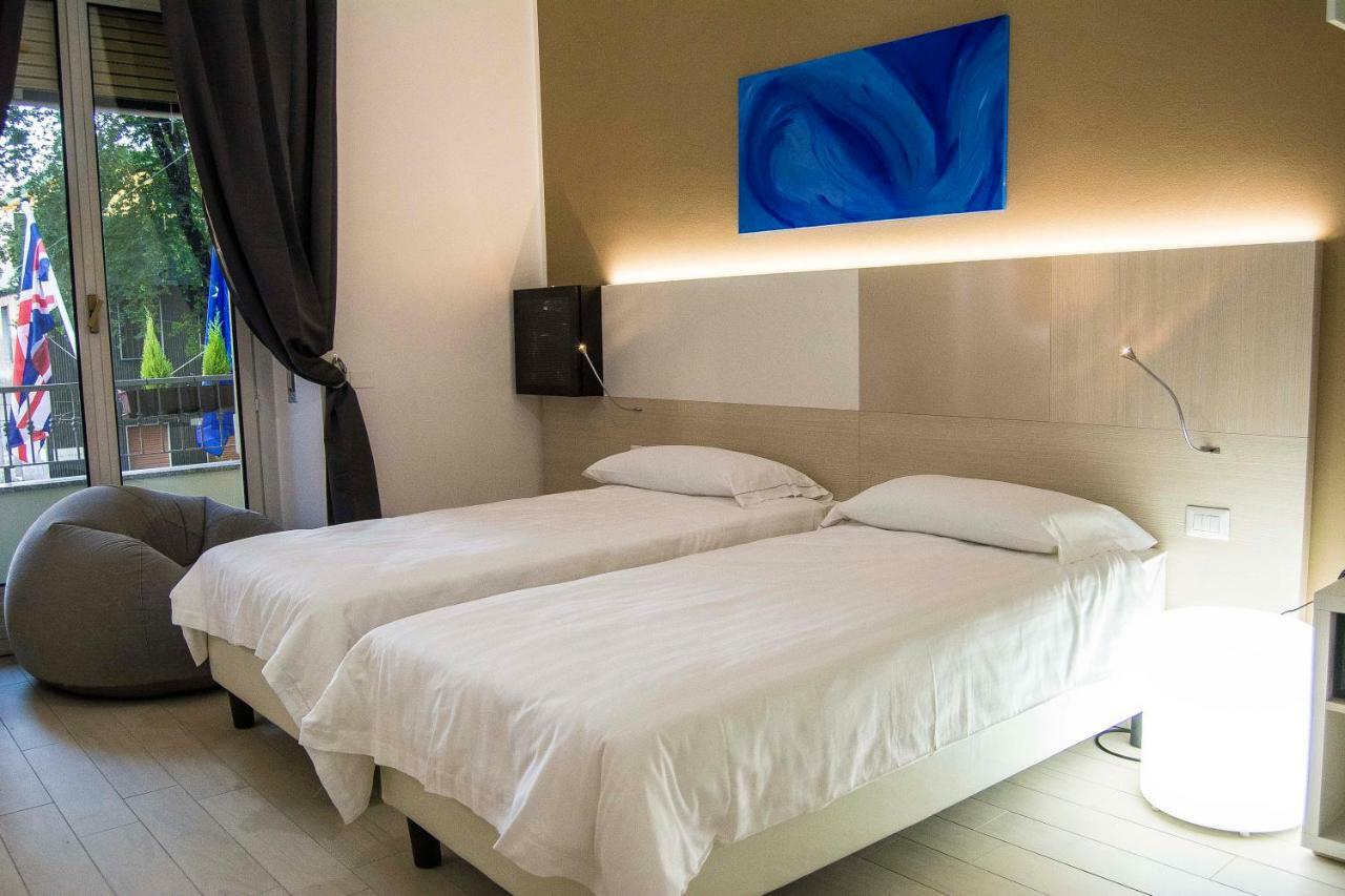 Hotel Boutique Duomo Milán Habitación foto